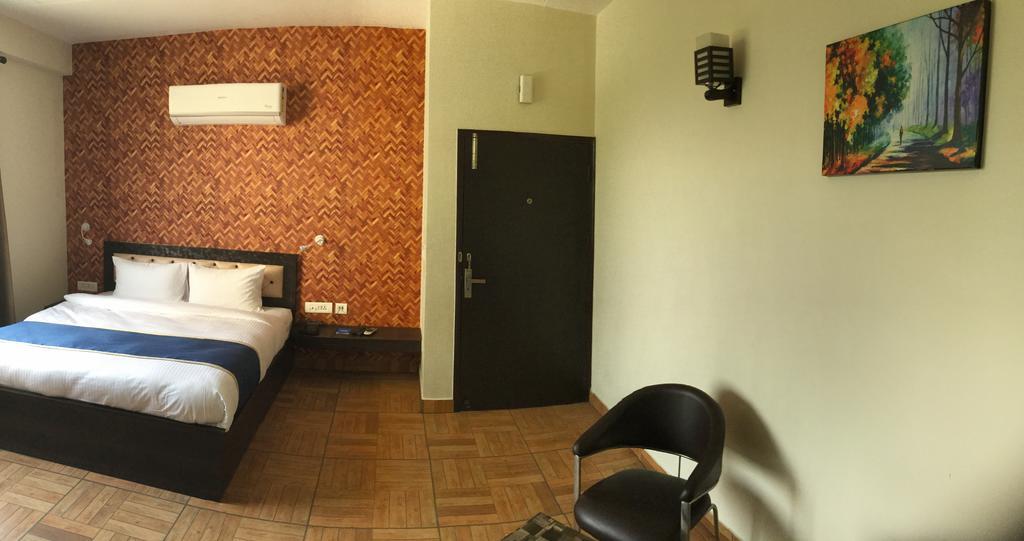 The Park Residency Otel Greater Noida Dış mekan fotoğraf